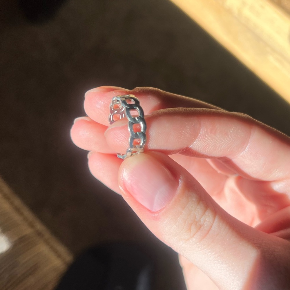 Elegant Silver Chain Band Ring